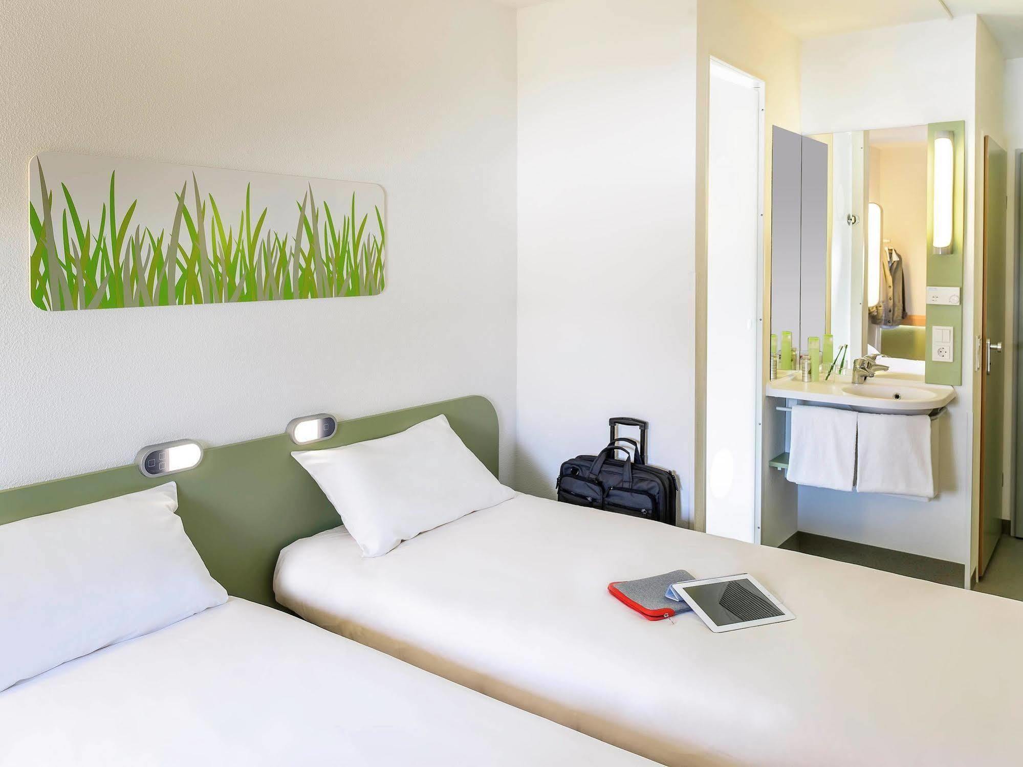 Ibis Budget Quimper Esterno foto
